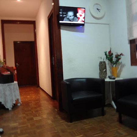 Hostal Lima Barcelona Buitenkant foto