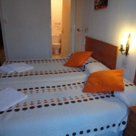 Hostal Lima Barcelona Buitenkant foto