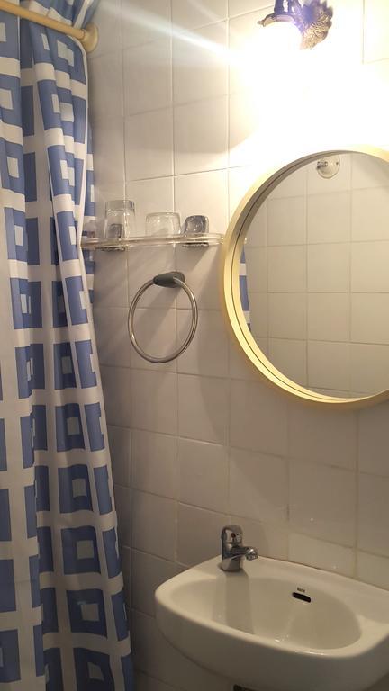 Hostal Lima Barcelona Buitenkant foto