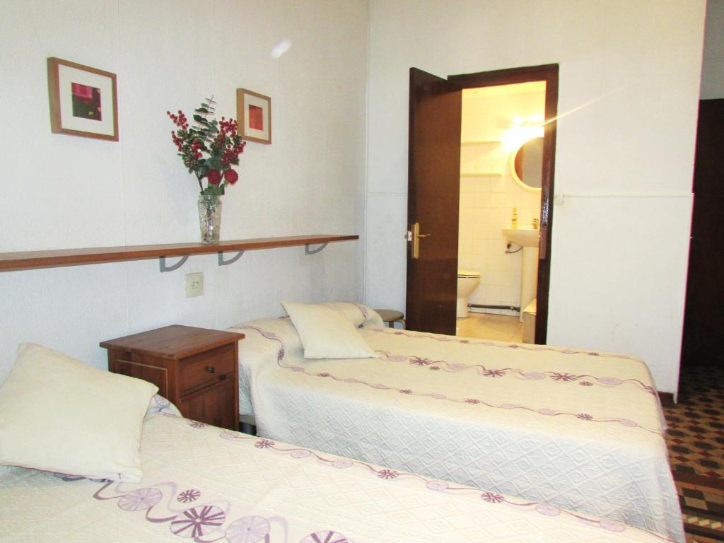 Hostal Lima Barcelona Buitenkant foto